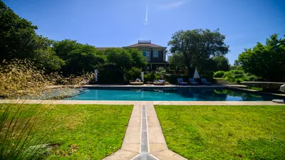 Pool 24