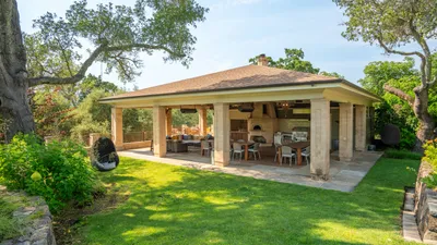 Poolhouse 01